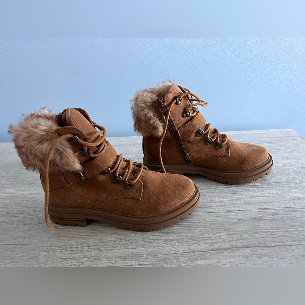NWOB Sun + Stone Women's Brown Orlaa Cold-Weather Booties Size 6